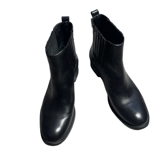 Tory Burch The Wade Black Chelsea Ankle Booties 6 - Picture 2 of 10